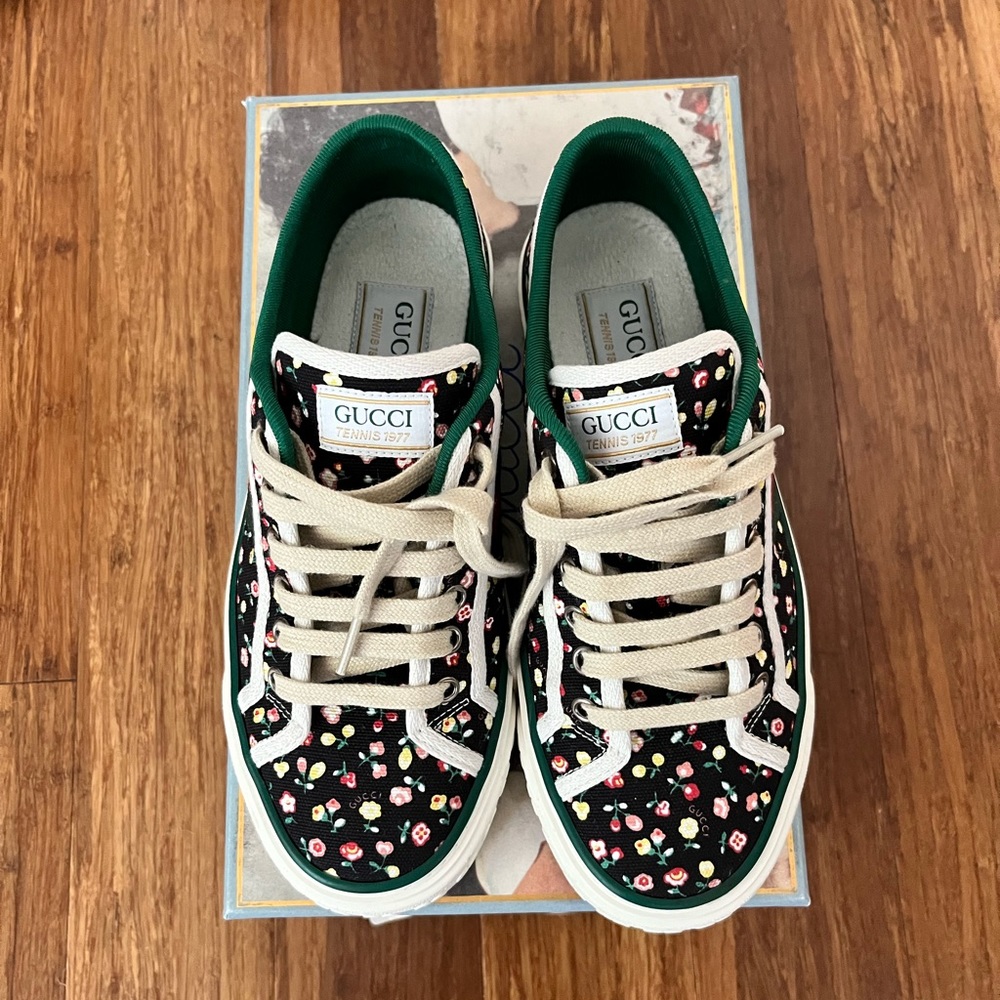 Gucci Sneakers Size 7.5 (37 1/2)